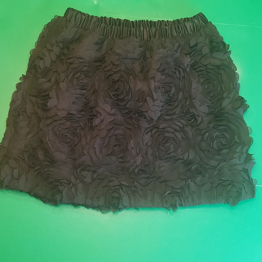 Cherokee Girls Black Floral Skirt